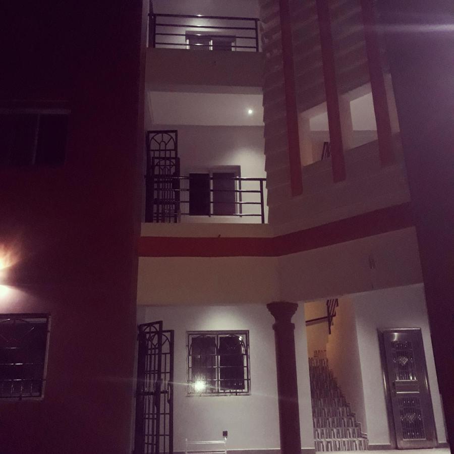 Residence L'Escale Equipements Moderne Bamako Esterno foto