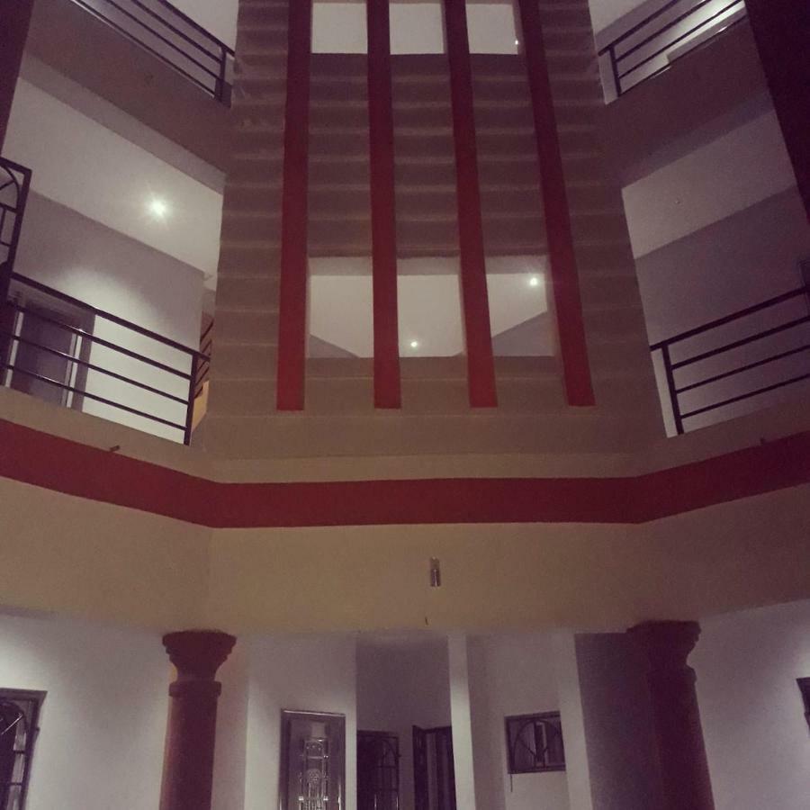 Residence L'Escale Equipements Moderne Bamako Esterno foto